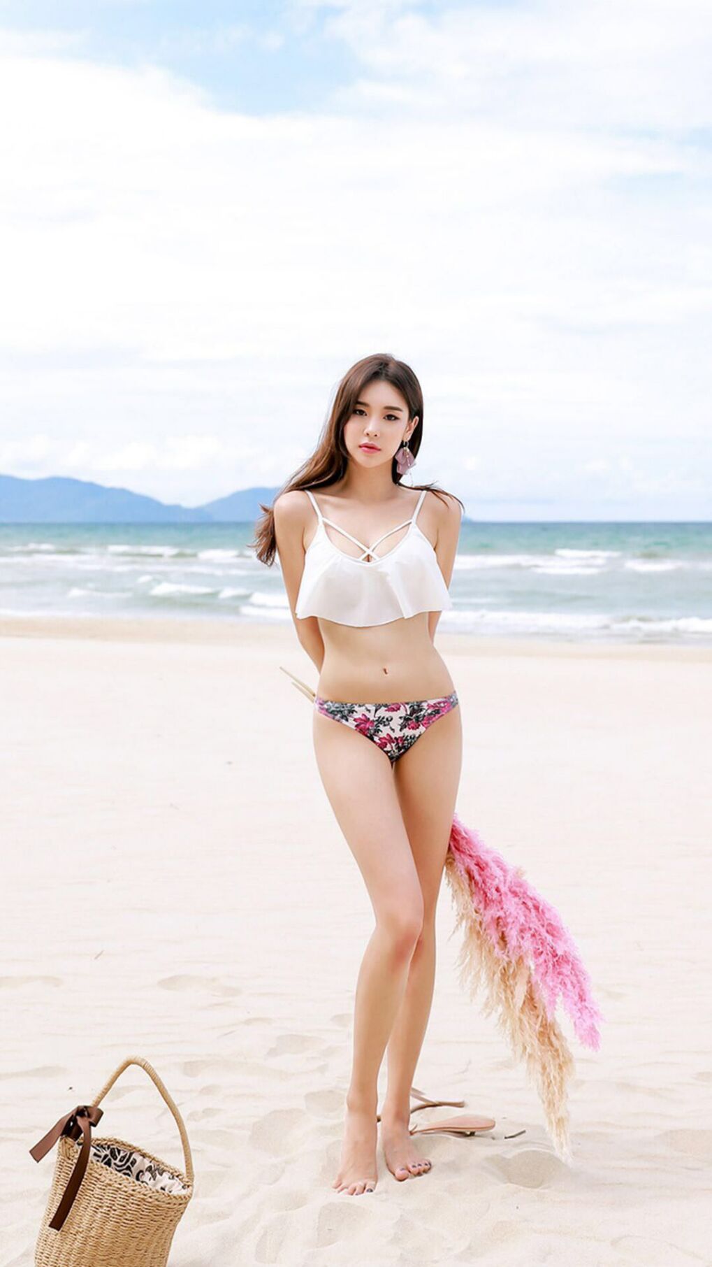 体育平台APP-阿尔瓦雷斯完美帽子戏法闪耀全场，阿尔及利亚3-0终结新西兰世界杯梦想