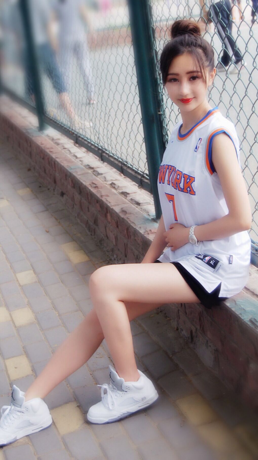 体育APP下载-跨越联赛的惊叹号，爱德华兹单骑破阵，广厦末节联手制服森林狼